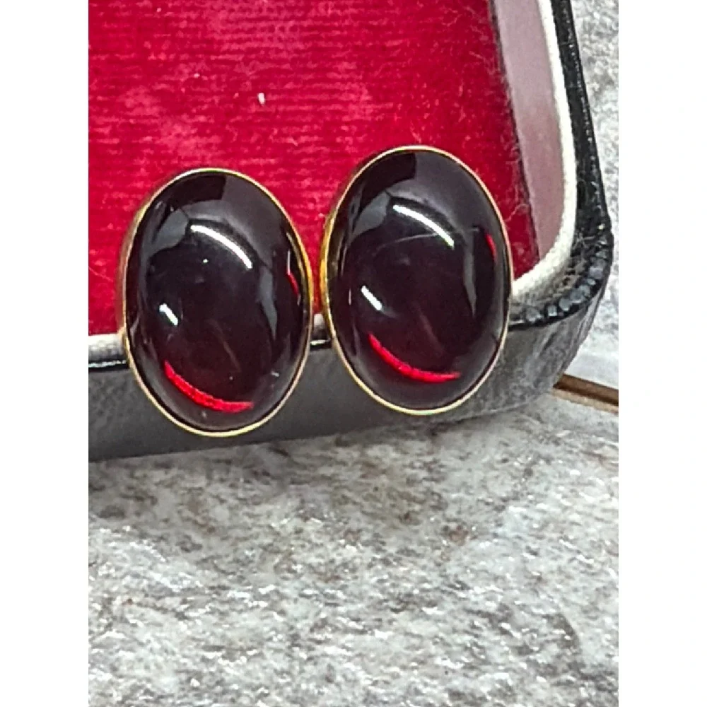 Swank Vintage Mens Cufflinks Gold Tone Oval Red Cabochon Glass Toggle Back Retro